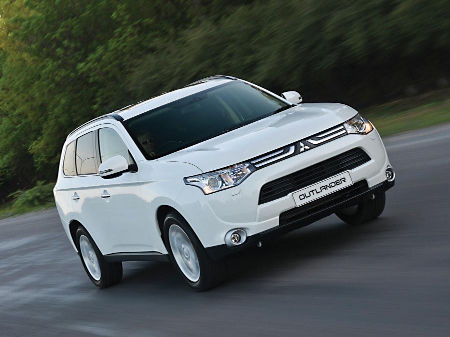  Mitsubishi Outlander 2014 года  (ZA) (фото 9 из 20)